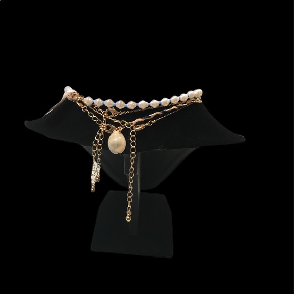 UO 4 Piece Necklace Set - Picture 2 of 6